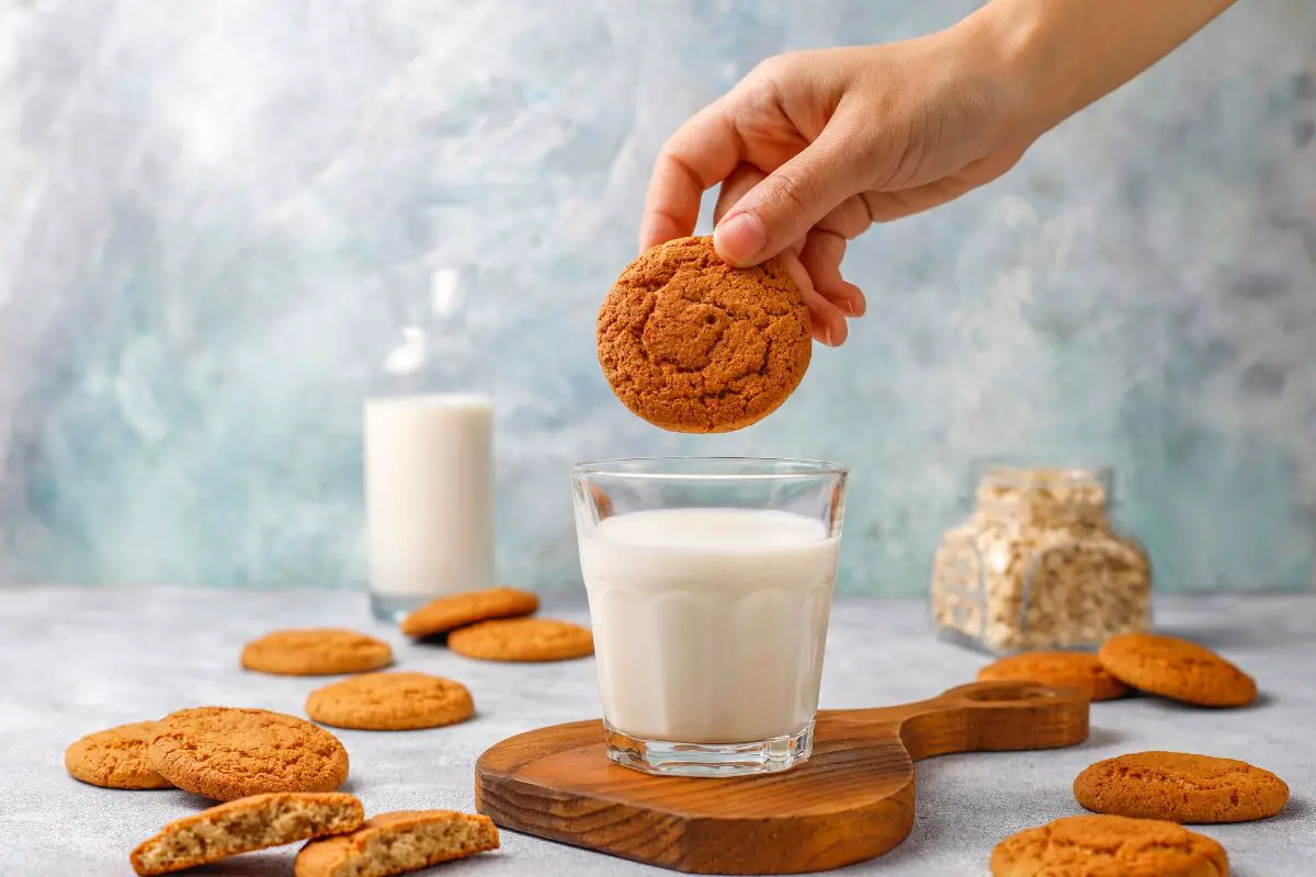 Why do people eat cookies with milk