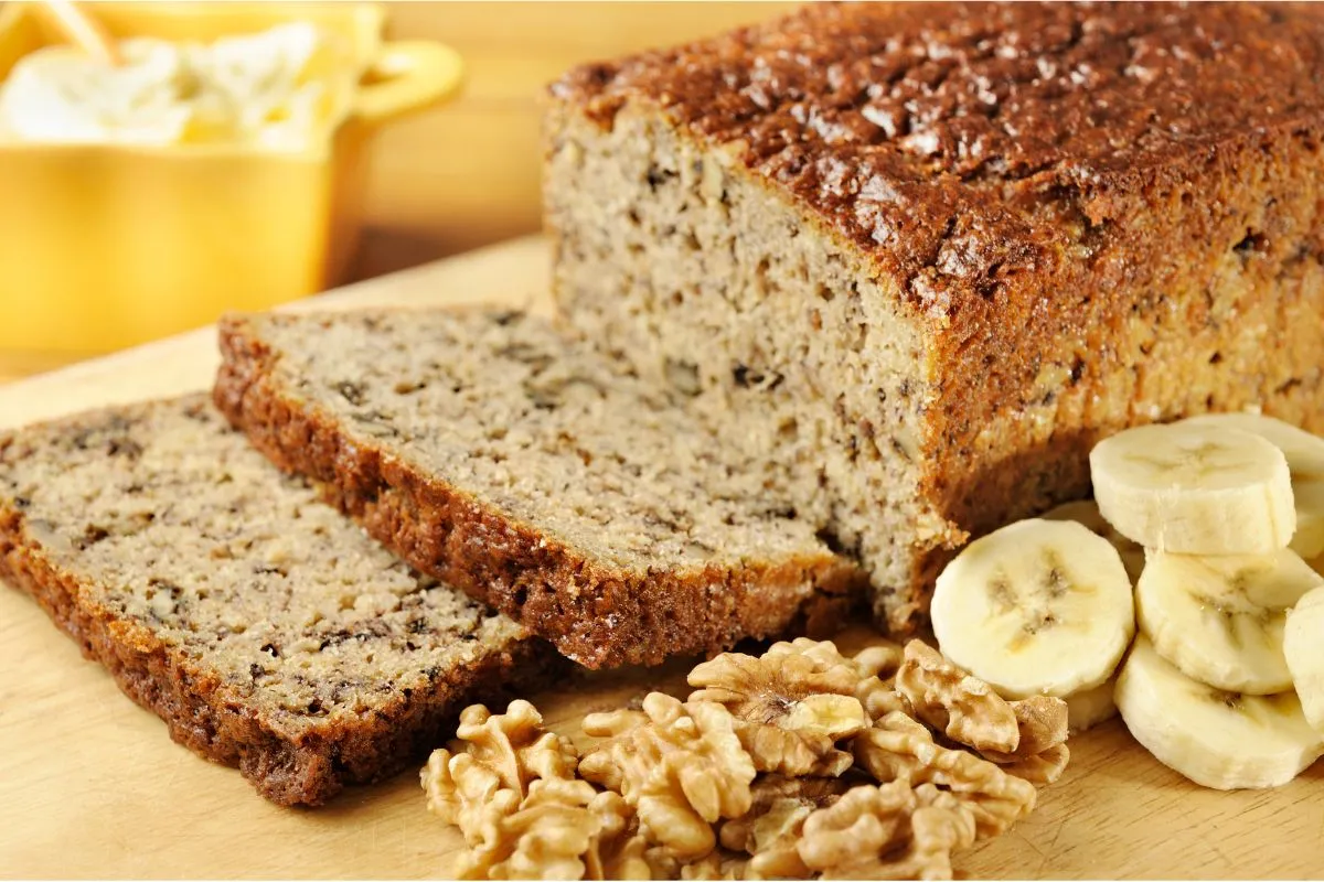 Why does banana bread take so long to bake