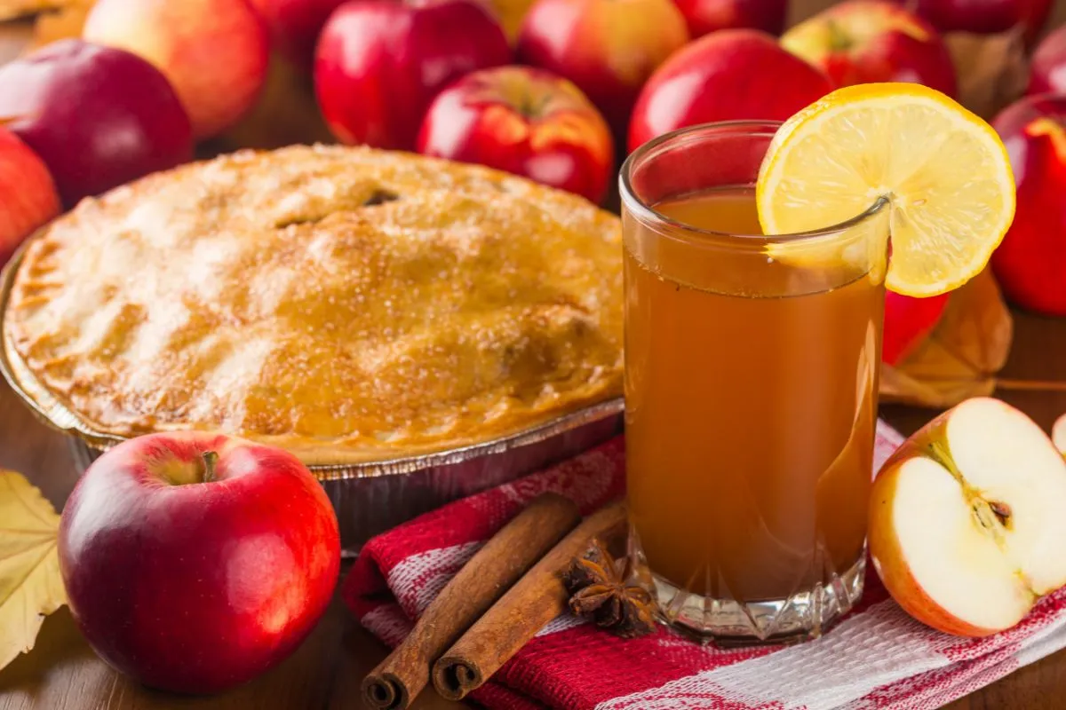 canned apple pie serving